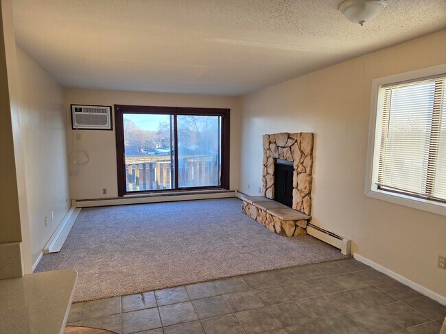 Building Photo - 7312 72nd Ln N