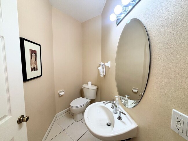 Building Photo - 8229 Mulligan Cir
