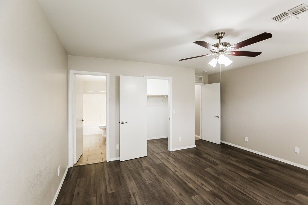 Building Photo - 15589 W Port Au Prince Ln