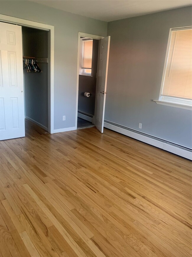Building Photo - 2539 Lurting Ave