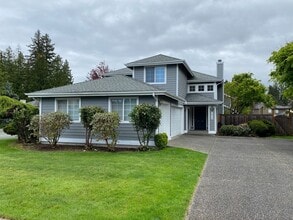 Building Photo - Corner lot home Maple Valley!