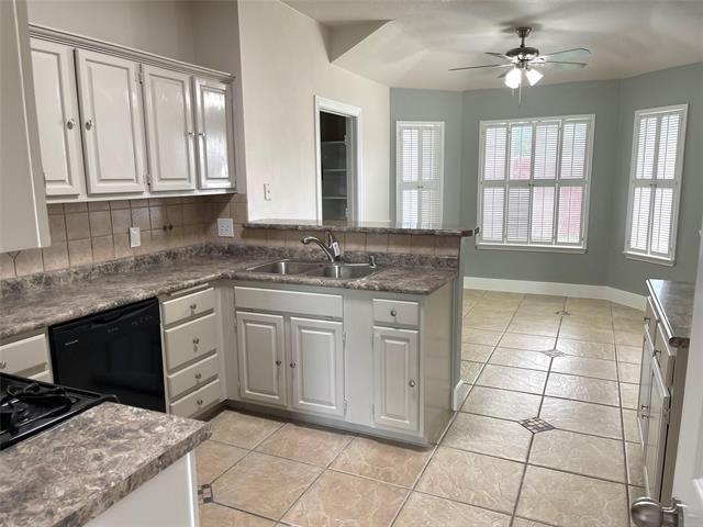 Building Photo - 6706 Bluebell Dr