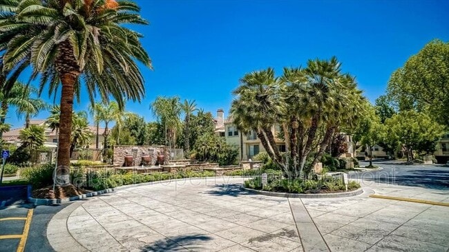 Building Photo - 24153 Del Monte Dr.