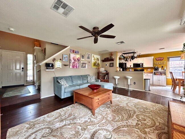 Building Photo - 14801 Falling Stone Ln