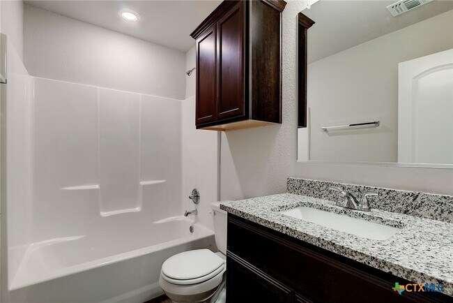 Building Photo - 1122 Lilac Ledge Dr