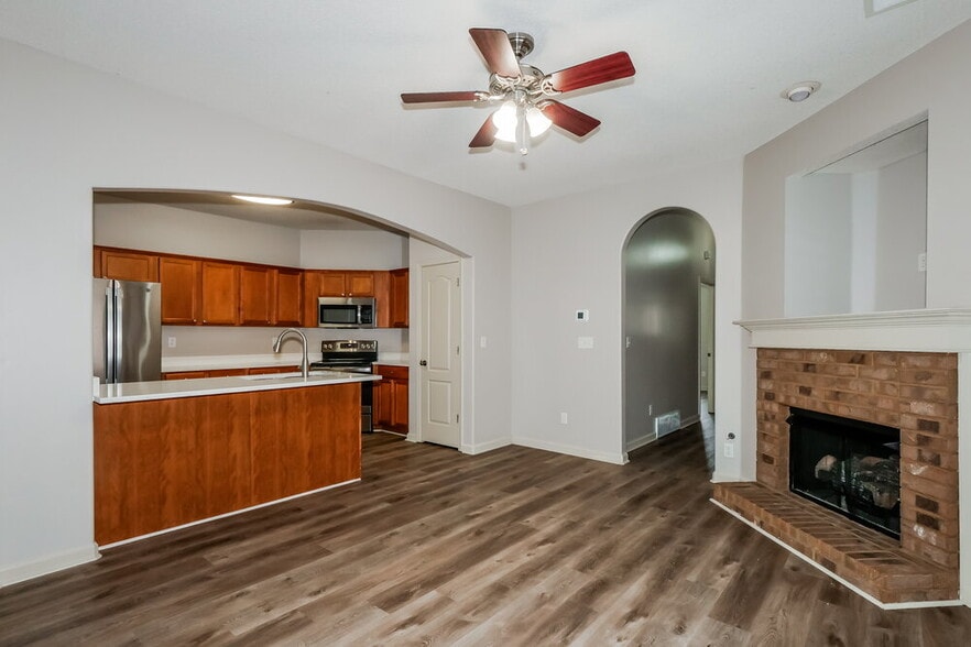Building Photo - 1254 Carlton Ridge Dr