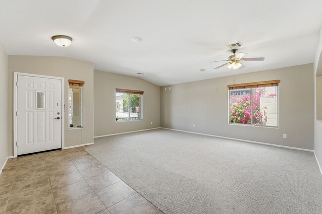 Building Photo - Maricopa Gem! 2,130 SF, Large Kitchen, AZ Room + Golf Course Living