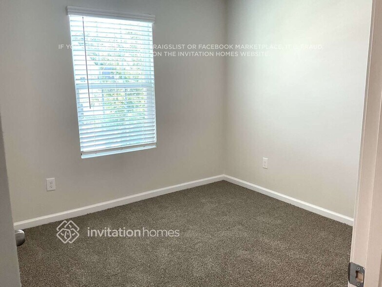Building Photo - 1118 Woodhouse Dr