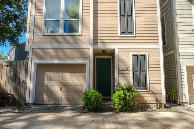 Building Photo - 2609 Link Rd