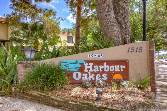 Building Photo - 1515 Bayshore Blvd