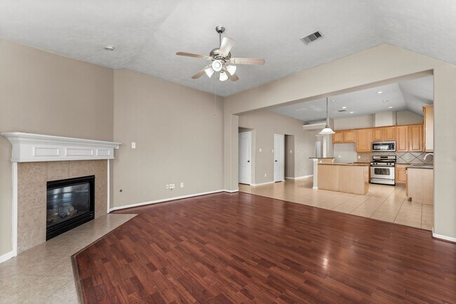 Building Photo - 30218 Deleon Fields Dr