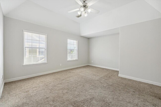 Building Photo - 2624 Detering St