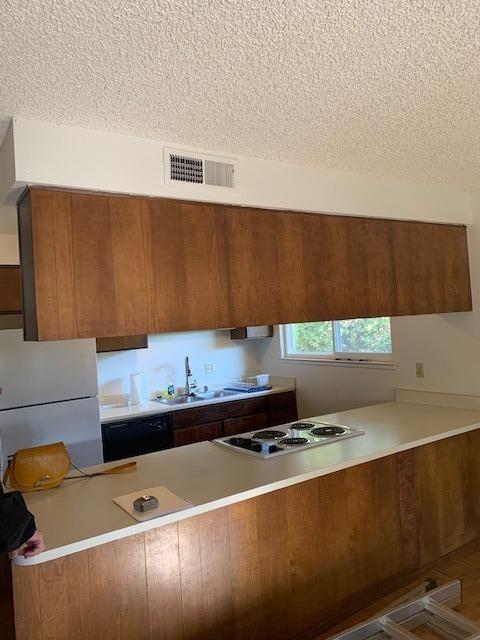 Kitchen Bar - 2708 Matheson Way
