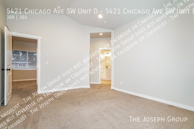 Building Photo - 5421 Chicago Ave SW