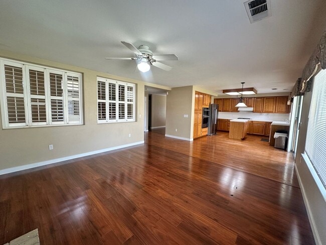 Building Photo - 5730 W Monte Verde Ct