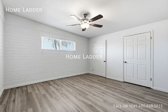 Building Photo - 596 W Harding Ave