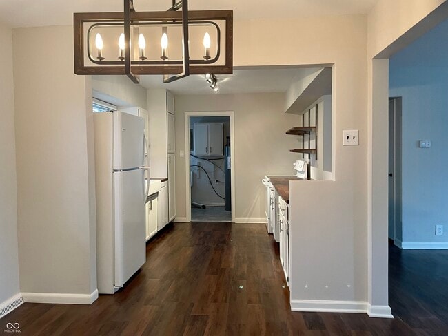 Building Photo - 126 Roosevelt Dr