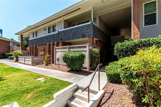 Building Photo - 650 Oakmont Ave