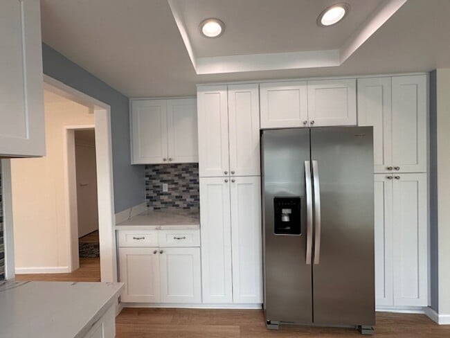 Building Photo - Beautiful 4-Bedroom Home located in one of most desirable neighborhoods