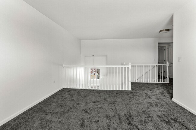 Building Photo - 16846 S Mallard Ln