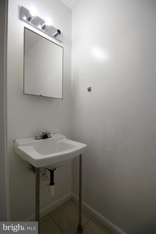 Building Photo - 10144 Reprise Dr