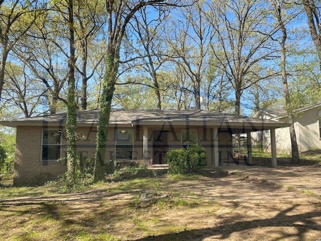 Building Photo - Updated Sherwood 3 Bedroom Home
