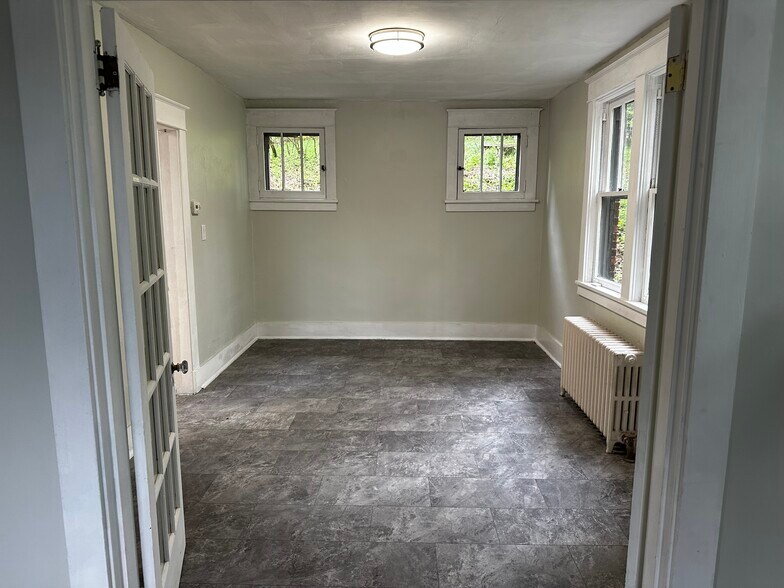 Office Room/Plant Room - 5246 Beelermont Pl