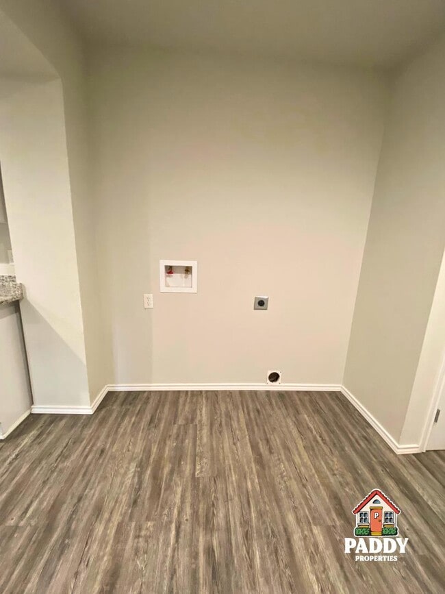 Building Photo - 202 E Arkansas St