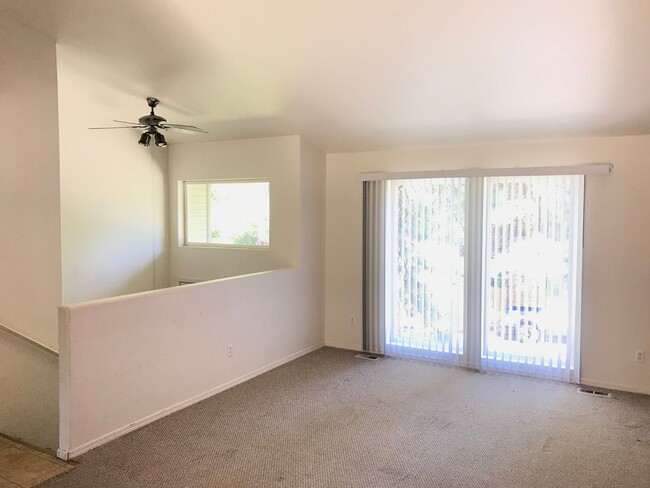 Building Photo - Spacious 3 bedroom **Coming Soon**