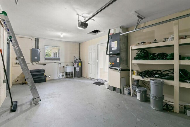 Building Photo - 5546 5th St S