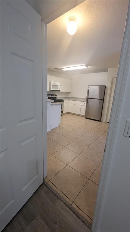 Building Photo - 8828 Grand Palms Cir