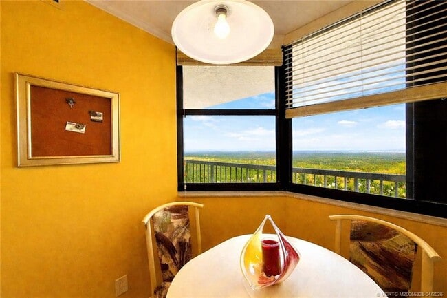 Building Photo - 9500 S Ocean Dr