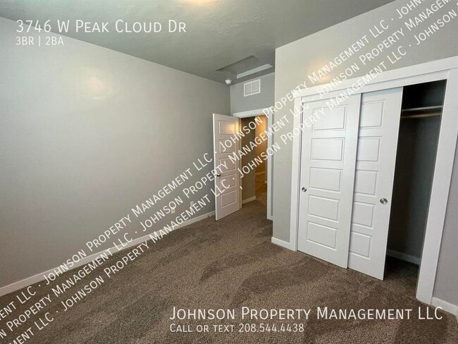 Building Photo - 3746 W Peak Cloud Dr