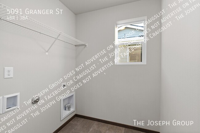 Building Photo - 5091 Granger St