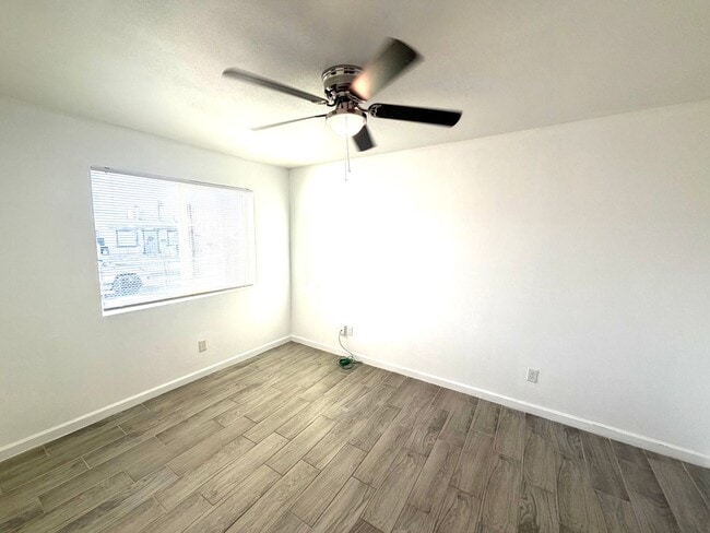 Building Photo - Charming 4 bedroom, 2 bath home in East El Paso!