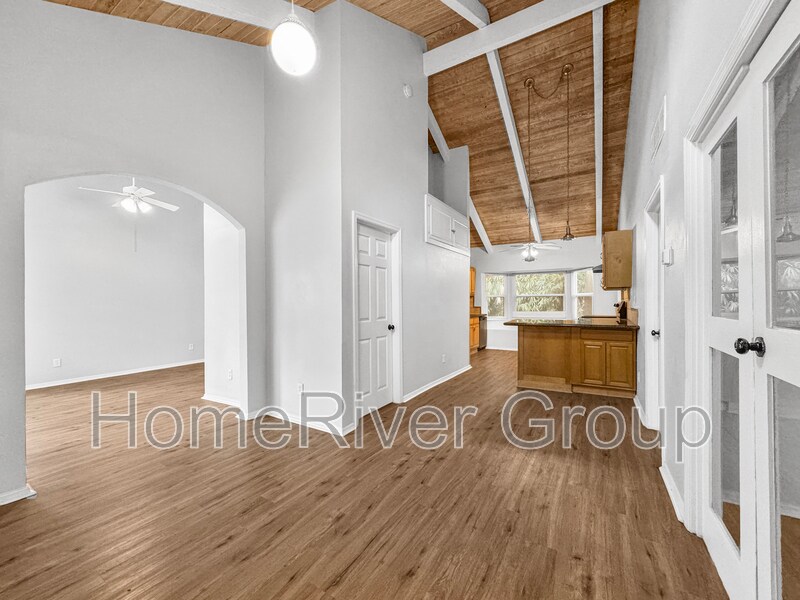 Building Photo - 5743 Eden Ln