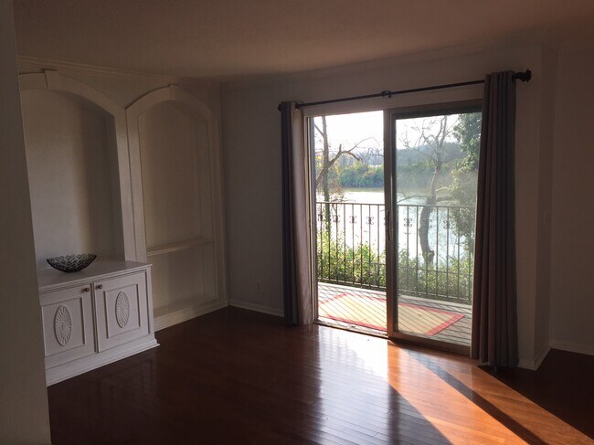 Living room and Balcony - 515 Basswood Ave