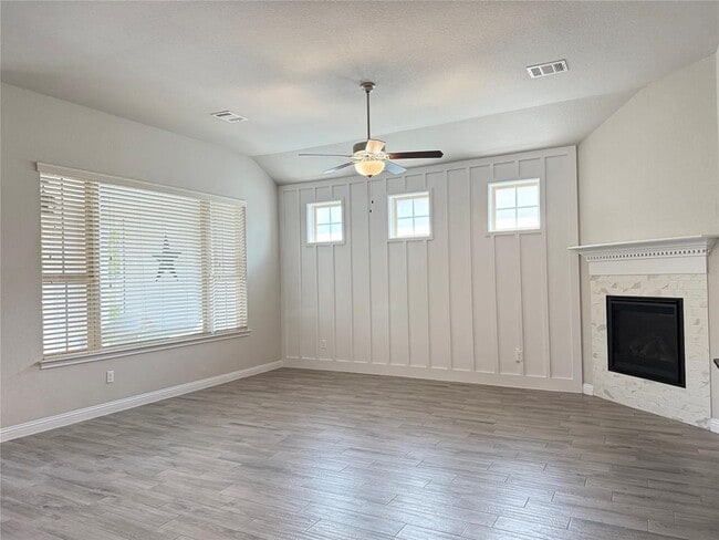 Building Photo - 712 Germander Rd