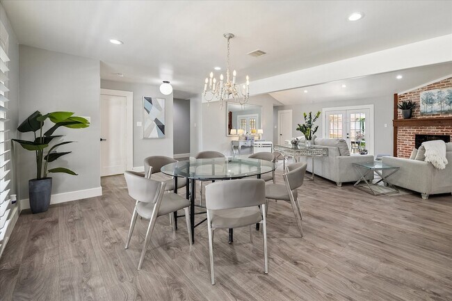 Building Photo - 4715 Braesvalley Dr
