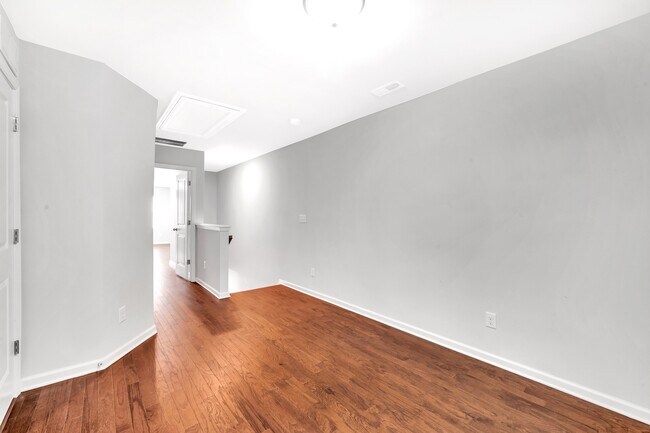 Building Photo - 526 Morrows Turnout Way