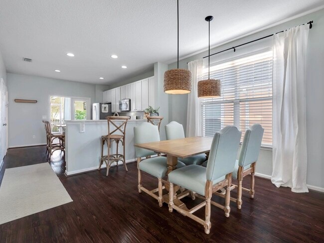 Building Photo - 2436 Rain Lily Way