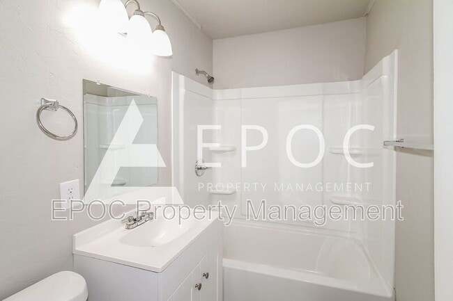 Building Photo - 317 E Jacobs Dr