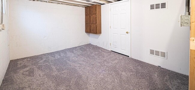 Building Photo - 97 Tarryton Ct W