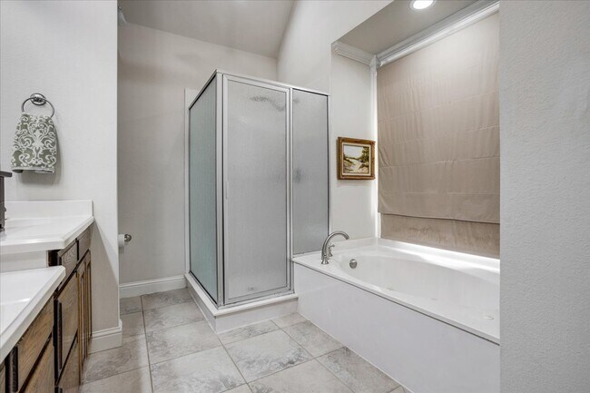 Building Photo - 1258 Greywood Dr