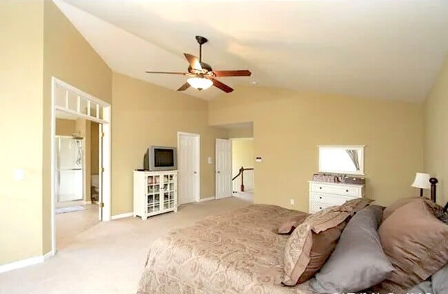 Building Photo - 2645 Westinghouse Dr