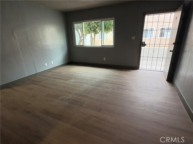 Building Photo - 1905 W Myrtle St