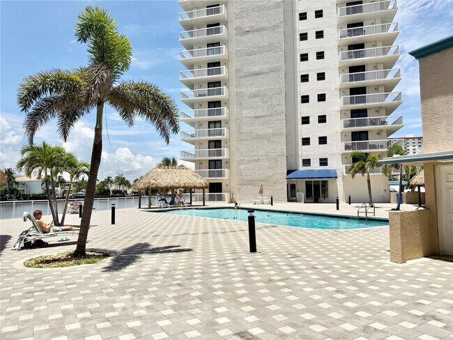 Building Photo - 1600 S Ocean Dr