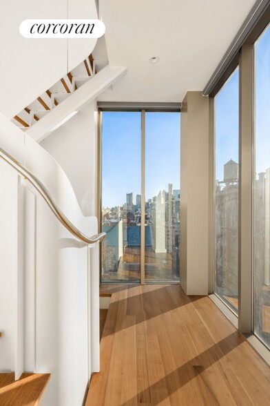 Building Photo - 290 Mulberry St
