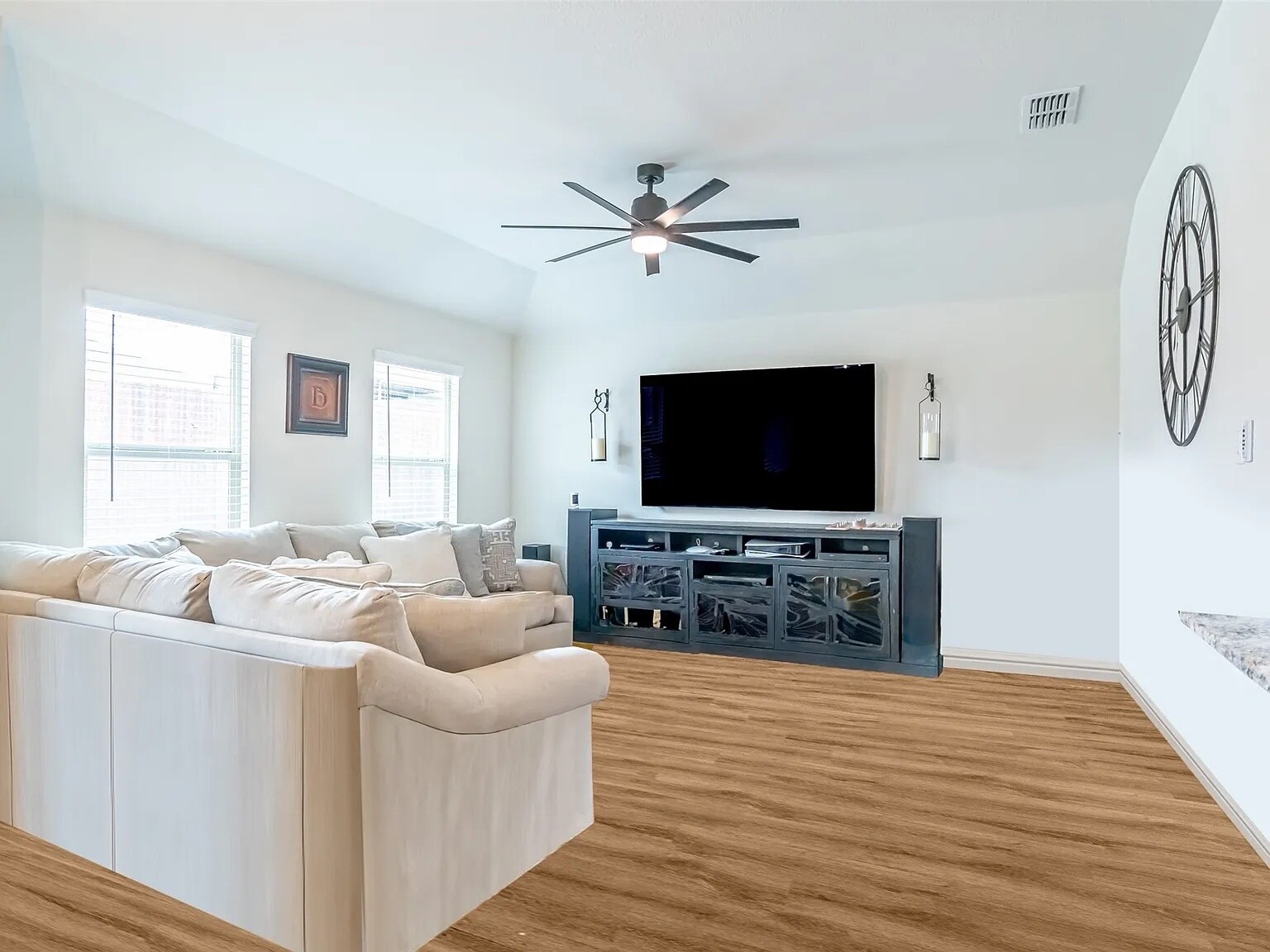 Building Photo - 9912 Huntersville Trl