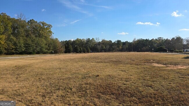 Building Photo - 13106 Vista Dr SE